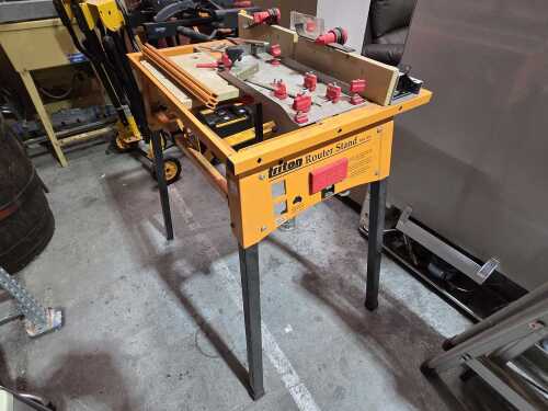 Triton RSA300 stand and RTA300 router table