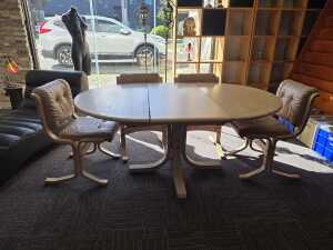 Seven-piece Danish De Luxe dining suite - 3
