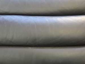 Black leather chaise lounge - 3