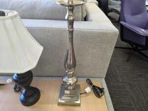 Two contemporary metal table lamps - 3