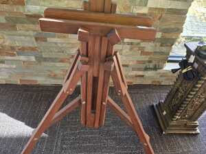 Adjustable timber artist's easel - 2