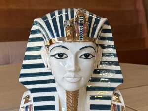 Egyptian Pharaoh King Tutankhamun porcelain bust - 2
