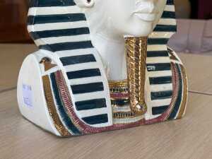 Egyptian Pharaoh King Tutankhamun porcelain bust - 3
