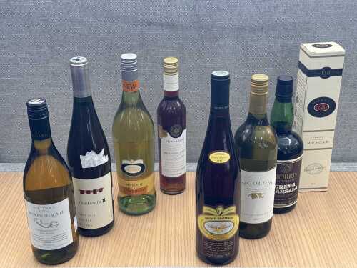 Mixed wine and fortified wine, eight bottles