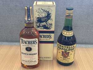 Two bottles of spirits, including Chatelle Napoleon V.S.O.P French Brandy - 2