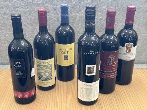 Mixed red wine, six bottles