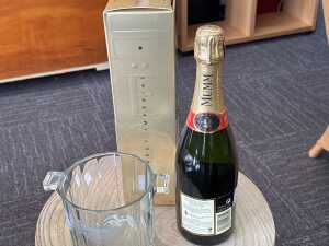 G.H. Mumm Cordon Rouge Brut Champagne with ice bucket - 4