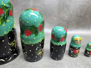 Two hand-painted timber Bubushka nesting dolls - 7