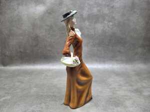 Royal Doulton porcelain figure - 4