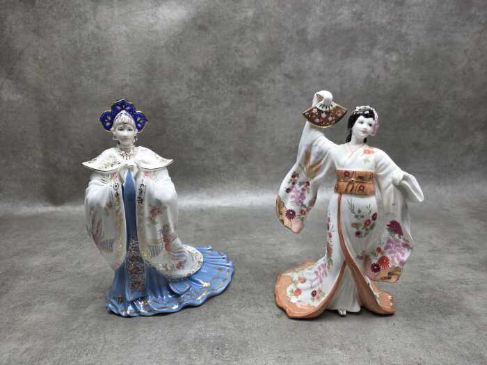 Two Coalport Opera Heroine porcelain figures