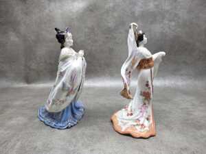 Two Coalport Opera Heroine porcelain figures - 4