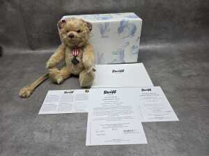 Steiff Cowardly Lion teddy bear