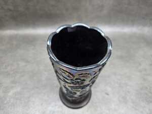 Fenton 'Peacock Garden' vase in amethyst - 5
