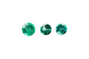 A collection of eight round natural emeralds - 2