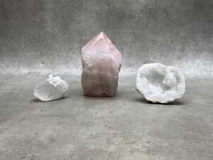 Collection of crystals including clusters, towers and pyramids - 3