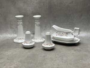 Johnson Brothers 'Eternal Beau' ceramic dinner setting for eight - 4