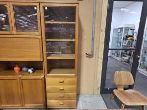 Parker modular glass display cabinet - 2