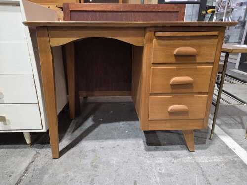 Parker timber desk