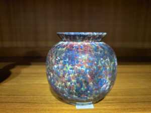 Three ceramic vases, including Italian - 3