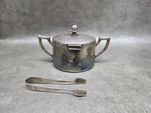 German Art Deco silver plated sugar bowl with attached sugar tongs, - 3