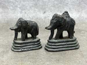 Antique Burmese set of four brass opium weights surmounted by elephant figures - 2