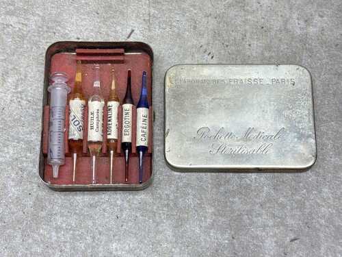Antique French Laboratories Friasse emergency pocket kit