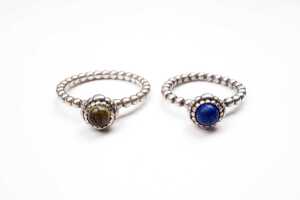 A collection of seven rings in sterling silver - 2