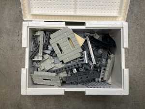 Collection of mostly LEGO loose blocks - 2