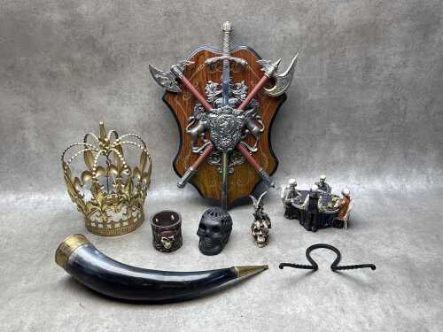 Decorative figures and objects