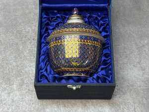 Oriental decorative items including cloisonne - 2