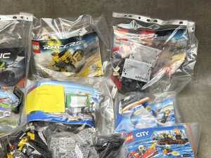 Assorted loose LEGO blocks, including some sets - 3