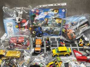 Assorted loose LEGO blocks including some sets - 2