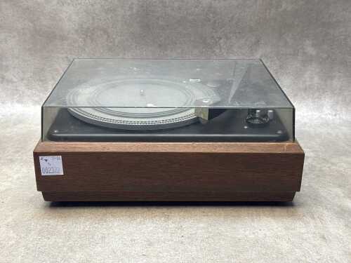 SRT Type 605 turntable