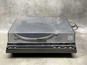 TEAC PX-500 turntable
