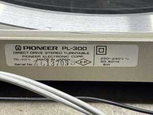 Pioneer auto-return stereo turntable model PL-300 - 3