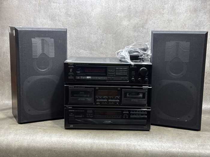 Onkyo R1 HiFi equipment including 6-disc compact disc changer,
