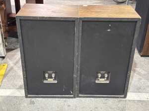 Pair of KLH speakers - 2