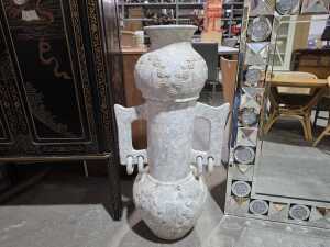 Terracotta twin-handled garden urn with lizard decoration in high relief - 4