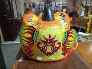 Chinese Lion papier-m&acirc;ch&eacute; headdress - 4