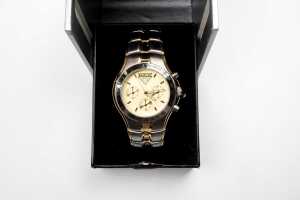 An Essendon Football Club chronograph quartz watch - 4