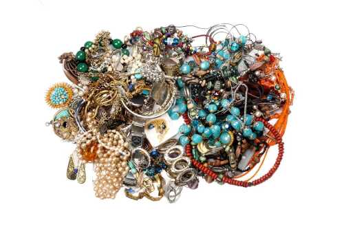 A collection of costume jewellery