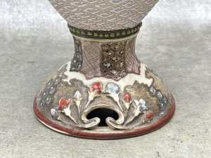 Japanese ceramic twin handled vase - 4