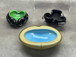 Five mid-century glass bowls & ashtrays, mostly Italian - 3