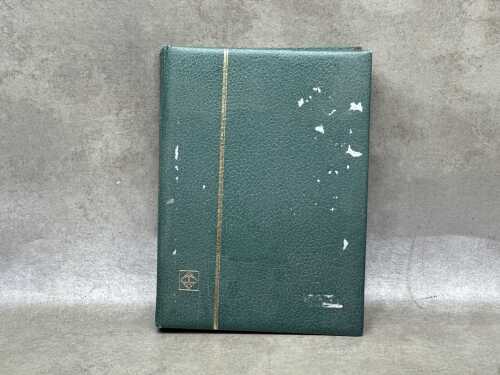 New Zealand stamp collection in Lighthouse stockbooks
