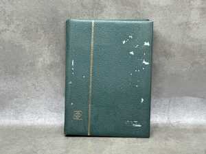New Zealand stamp collection in Lighthouse stockbooks