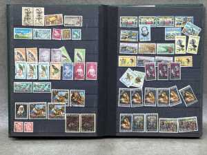 New Zealand stamp collection in Lighthouse stockbooks - 3