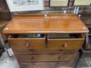 Pine chest of drawers - 3