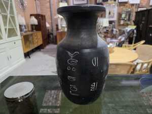 Modern Egyptian style vase - 3