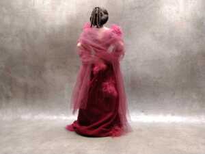 Franklin Mint 'Gone With The Wind' Scarlett O'Hara as 'Scarlett's Shame' porcelain doll with stand - 3