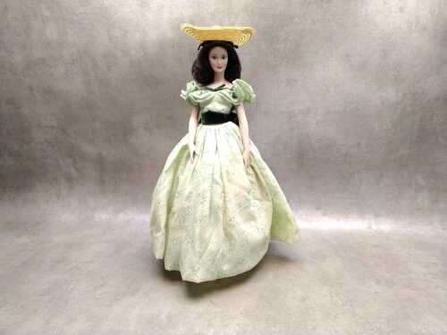 Franklin Mint 'Gone With The Wind' Scarlett O'Hara as 'Vivien Leigh' porcelain doll with stand